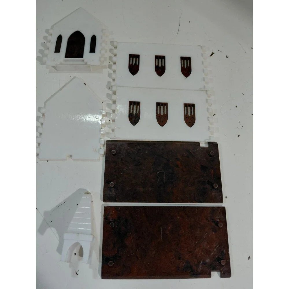 Plasticville O/S Gauge Model Railroad Scenery Church Building Kit